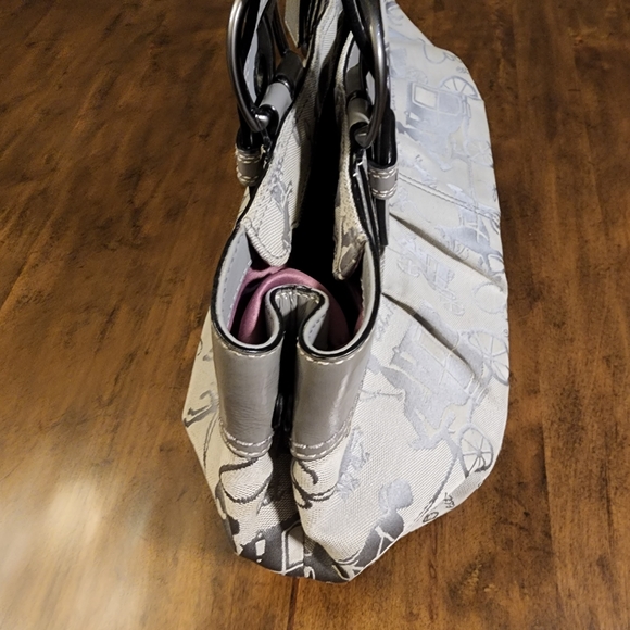 Coach Signature Horse Carriage Canvas and Leather Tote Bag E1049 - Picture 8 of 13